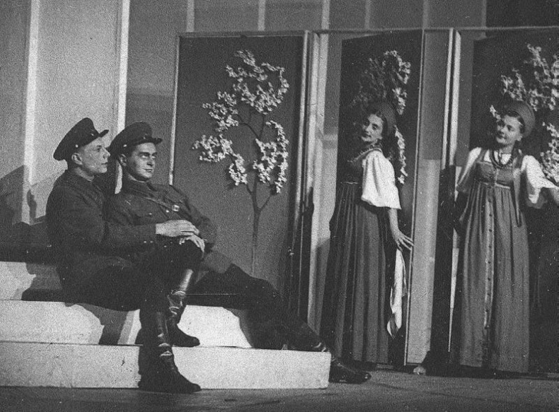 Иллюстрация к книге — Промельк Беллы. Романтическая хроника [vkl87_2.jpg]