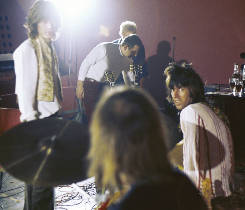 Иллюстрация к книге — Rolling Stones. Взгляд изнутри [i_043.jpg]