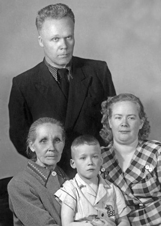 Иллюстрация к книге — Как было на самом деле. Каждая история желает быть рассказанной [i_011.jpg]