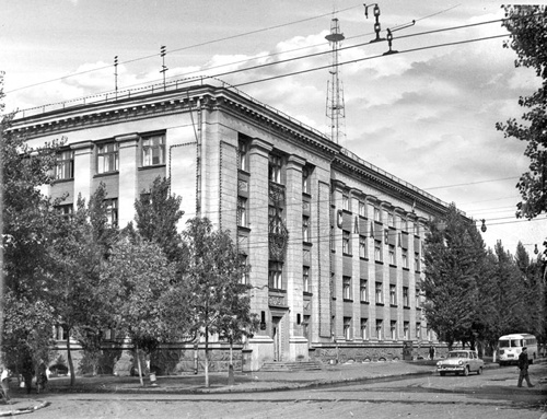 Иллюстрация к книге — Как было на самом деле. Каждая история желает быть рассказанной [i_057.jpg]