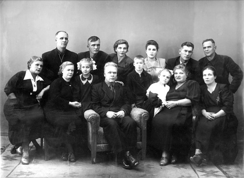 Иллюстрация к книге — Как было на самом деле. Каждая история желает быть рассказанной [i_091.jpg]