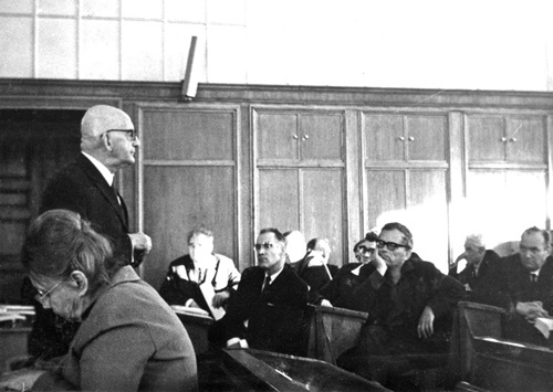 Иллюстрация к книге — Как было на самом деле. Каждая история желает быть рассказанной [i_137.jpg]