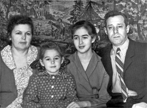 Иллюстрация к книге — Как было на самом деле. Каждая история желает быть рассказанной [i_154.jpg]