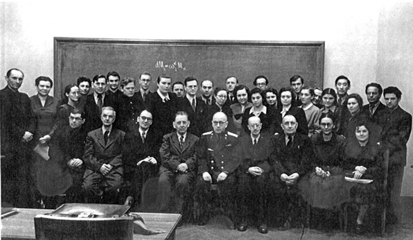 Иллюстрация к книге — Как было на самом деле. Каждая история желает быть рассказанной [i_217.jpg]