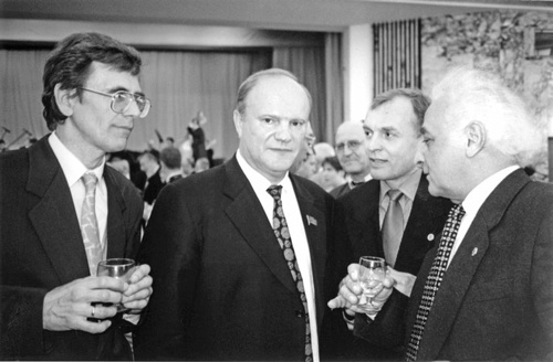 Иллюстрация к книге — Как было на самом деле. Каждая история желает быть рассказанной [i_239.jpg]