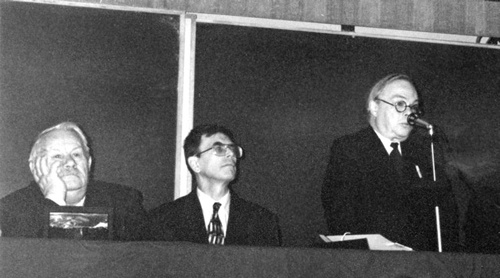 Иллюстрация к книге — Как было на самом деле. Каждая история желает быть рассказанной [i_240.jpg]