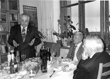 Иллюстрация к книге — Как было на самом деле. Каждая история желает быть рассказанной [i_258.jpg]