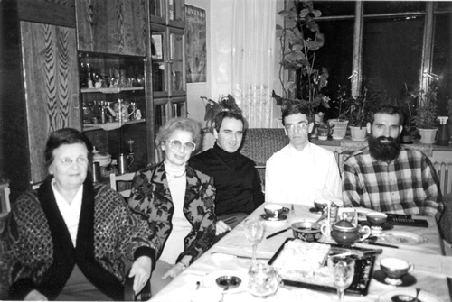 Иллюстрация к книге — Как было на самом деле. Каждая история желает быть рассказанной [i_269.jpg]