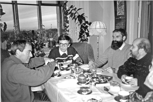 Иллюстрация к книге — Как было на самом деле. Каждая история желает быть рассказанной [i_270.jpg]