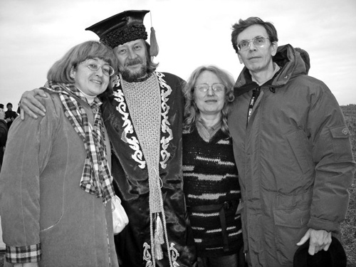 Иллюстрация к книге — Как было на самом деле. Каждая история желает быть рассказанной [i_276.jpg]