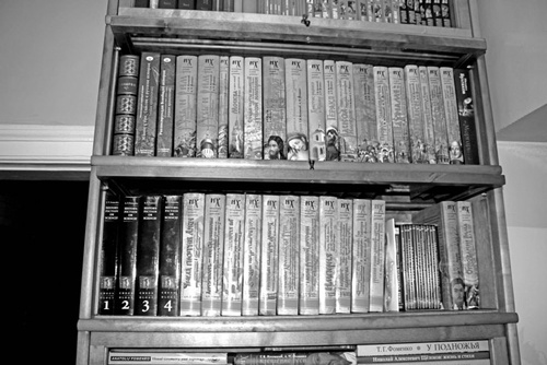 Иллюстрация к книге — Как было на самом деле. Каждая история желает быть рассказанной [i_339.jpg]