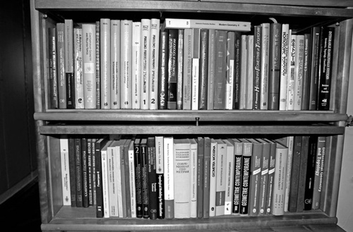 Иллюстрация к книге — Как было на самом деле. Каждая история желает быть рассказанной [i_351.jpg]