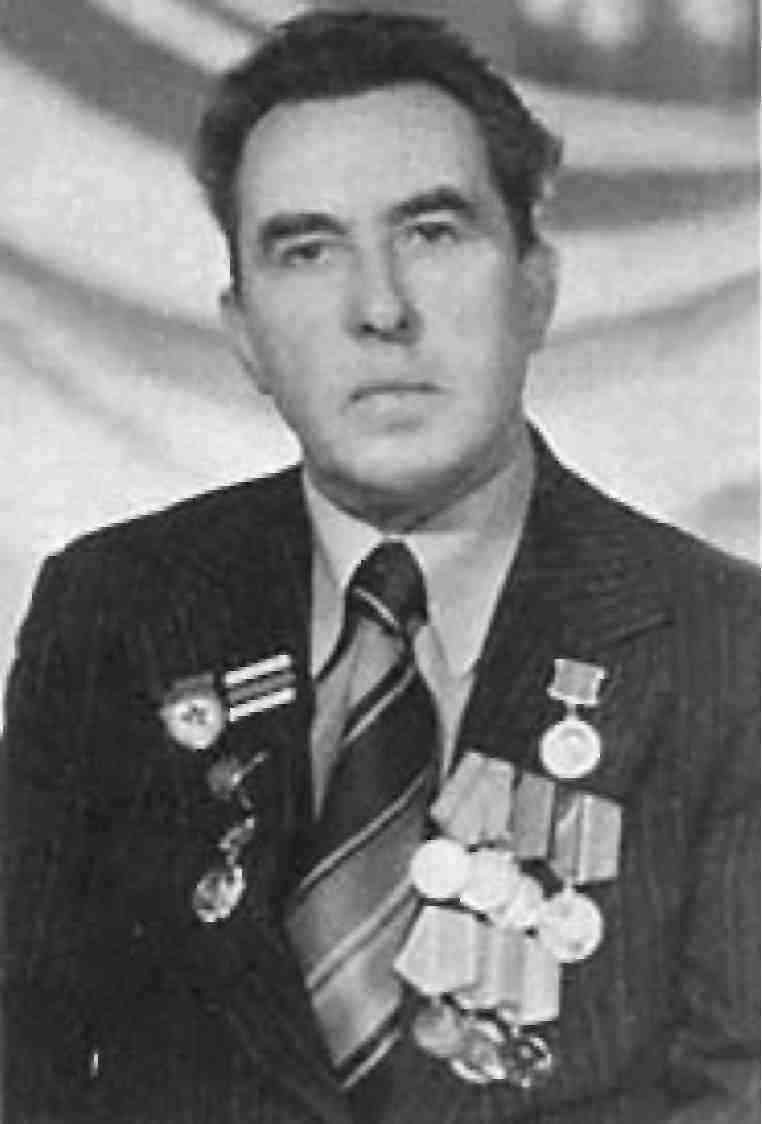 Иллюстрация к книге — Хроника рядового разведчика. Фронтовая разведка в годы Великой Отечественной войны. 1943-1945 гг [i_013.jpg]