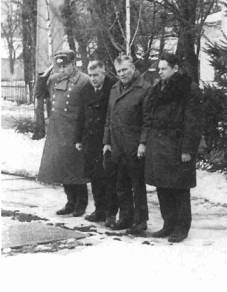 Иллюстрация к книге — Хроника рядового разведчика. Фронтовая разведка в годы Великой Отечественной войны. 1943-1945 гг [i_023.jpg]