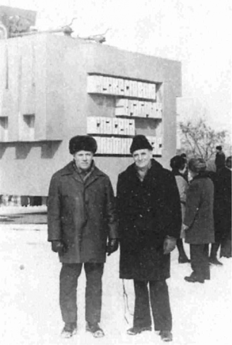 Иллюстрация к книге — Хроника рядового разведчика. Фронтовая разведка в годы Великой Отечественной войны. 1943-1945 гг [i_027.jpg]