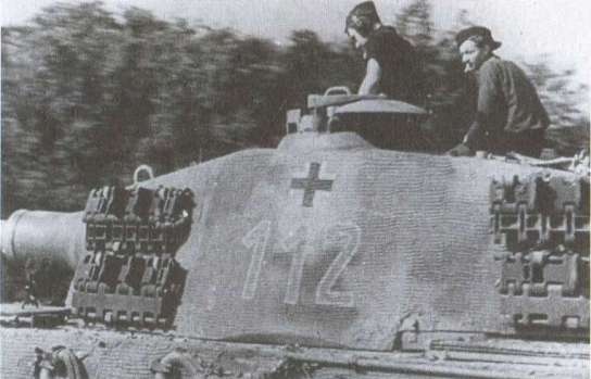 Иллюстрация к книге — Танковые сражения войск СС [i_031.jpg]