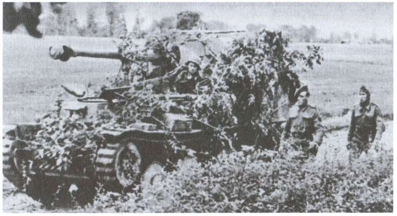 Иллюстрация к книге — Танковые сражения войск СС [i_034.jpg]