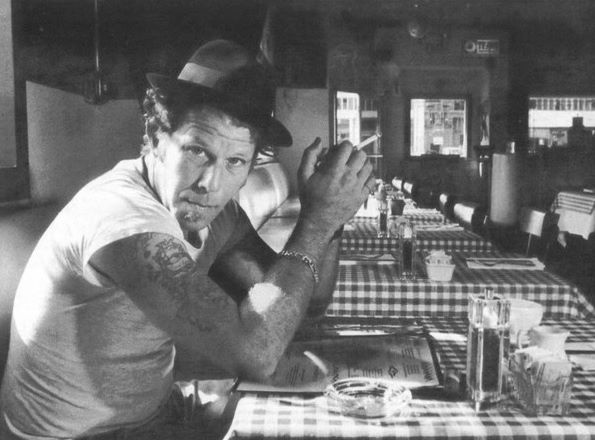 Иллюстрация к книге — Множество жизней Тома Уэйтса [img_32.jpg]