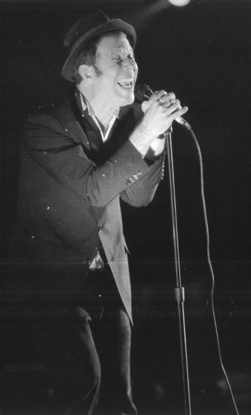 Иллюстрация к книге — Множество жизней Тома Уэйтса [img_36.jpg]