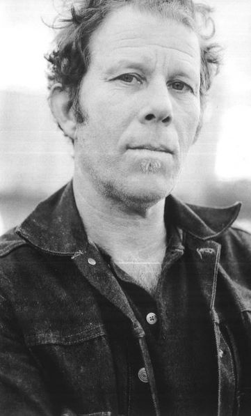 Иллюстрация к книге — Множество жизней Тома Уэйтса [img_37.jpg]