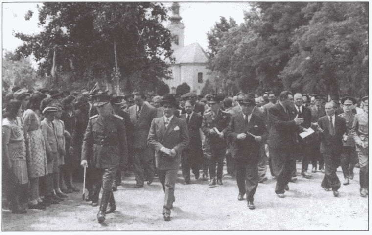 Иллюстрация к книге — Проигранные сражения [i_021.jpg]