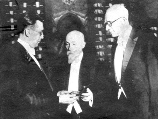 Иллюстрация к книге — Воспоминания о Рерихах [i_055.jpg]