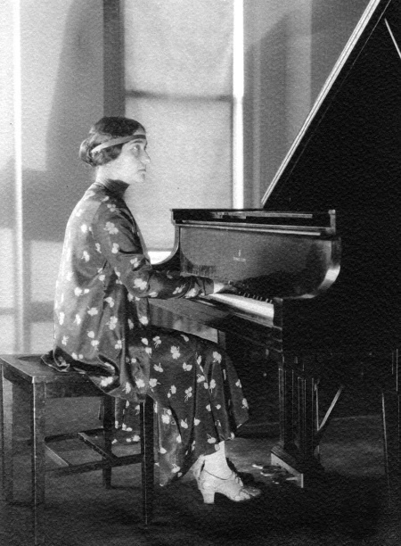 Иллюстрация к книге — Воспоминания о Рерихах [i_059.jpg]