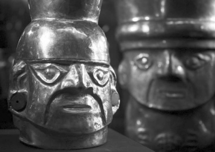 Иллюстрация к книге — Империя Четырех Сторон [i_001.jpg]