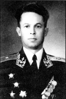 Иллюстрация к книге — Кубинский кризис. Хроника подводной войны [i_001.jpg]