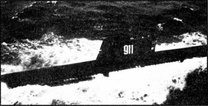 Иллюстрация к книге — Кубинский кризис. Хроника подводной войны [i_013.jpg]