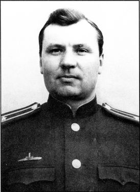 Иллюстрация к книге — Кубинский кризис. Хроника подводной войны [i_023.jpg]