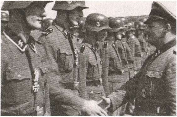 Иллюстрация к книге — "Викинги" Гитлера. Эсэсовский интернационал [i_029.jpg]