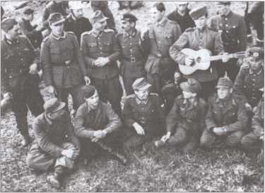 Иллюстрация к книге — Первая Русская национальная армия против СССР. Война и политика [i_015.jpg]