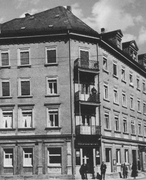 Иллюстрация к книге — Эйнштейн [i_015.jpg]