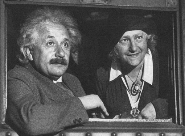 Иллюстрация к книге — Эйнштейн [i_051.jpg]