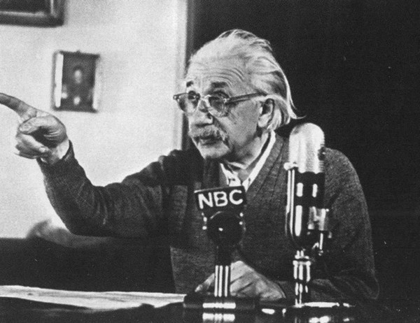 Иллюстрация к книге — Эйнштейн [i_064.jpg]