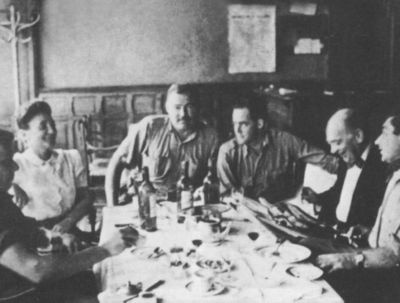 Иллюстрация к книге — Хемингуэй [i_044.jpg]