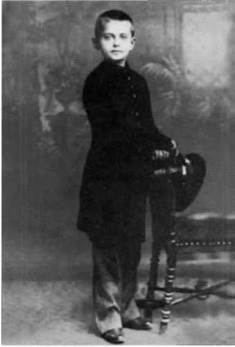 Иллюстрация к книге — Лев Троцкий [i_005.jpg]