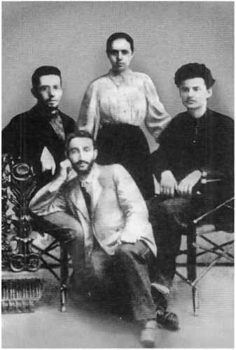 Иллюстрация к книге — Лев Троцкий [i_010.jpg]