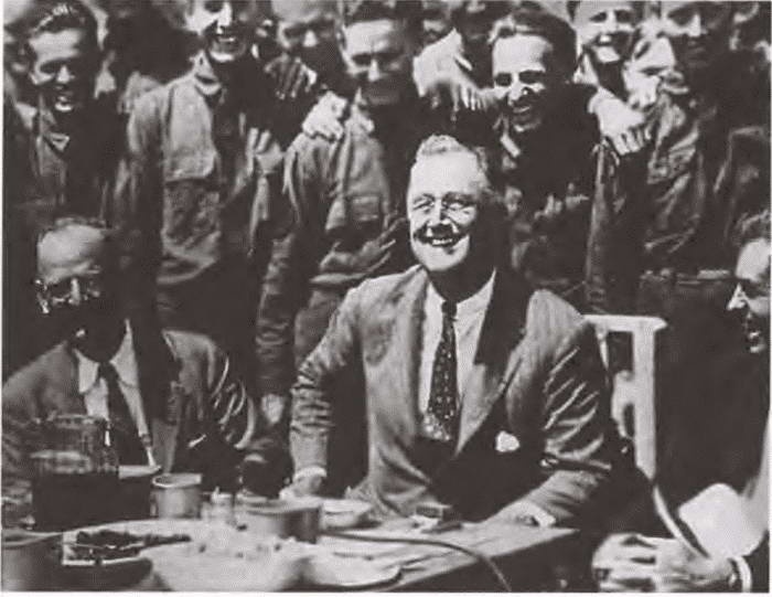 Иллюстрация к книге — Франклин Рузвельт [i_044.jpg]