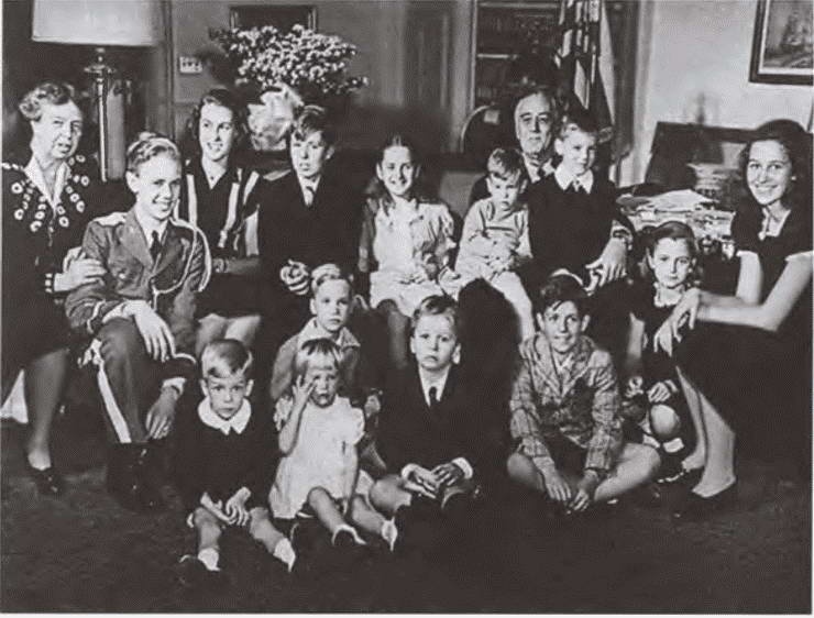 Иллюстрация к книге — Франклин Рузвельт [i_068.jpg]