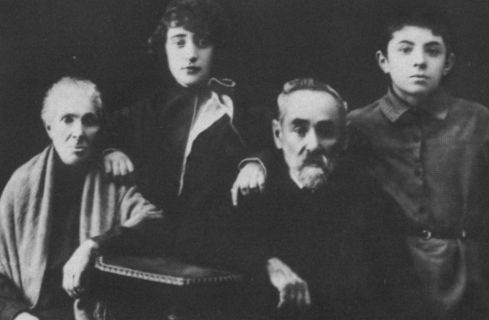 Иллюстрация к книге — Тышлер [i_008.jpg]