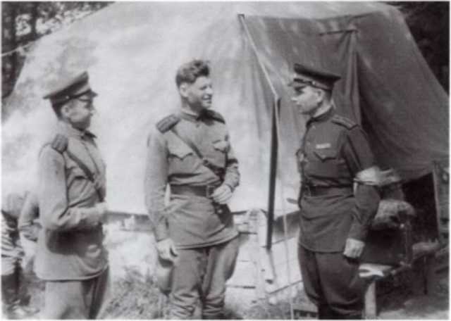 Иллюстрация к книге — Громов [i_011.jpg]