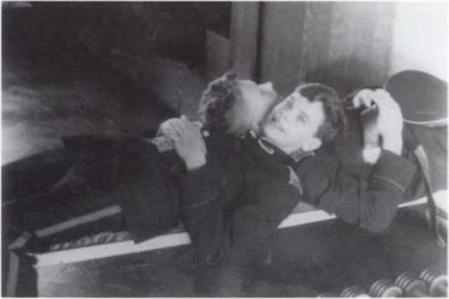 Иллюстрация к книге — Громов [i_027.jpg]