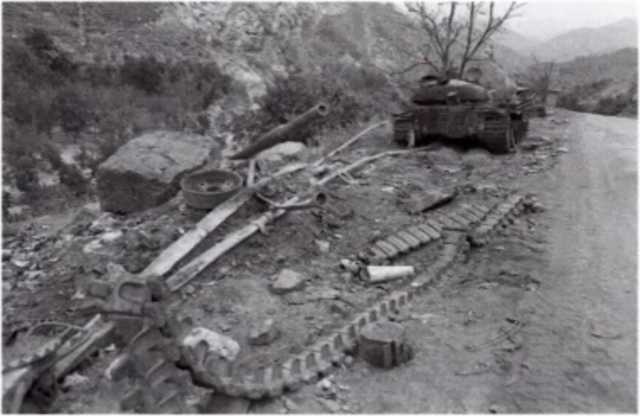 Иллюстрация к книге — Громов [i_036.jpg]