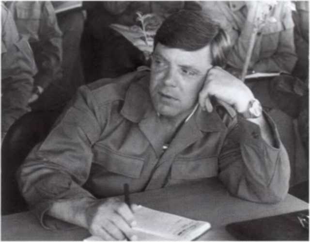 Иллюстрация к книге — Громов [i_037.jpg]