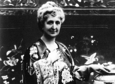 Иллюстрация к книге — Агата Кристи [i_004.jpg]