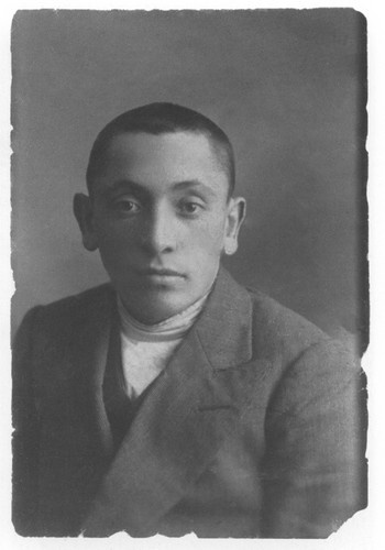 Иллюстрация к книге — Мой век [i_007.jpg]