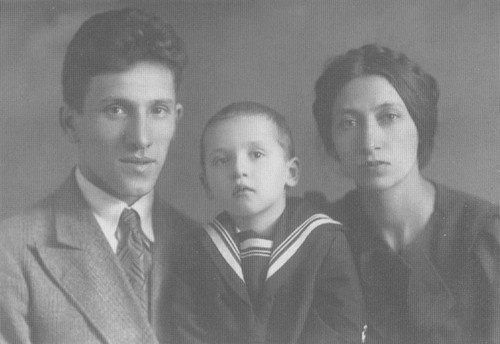 Иллюстрация к книге — Мой век [i_031.jpg]