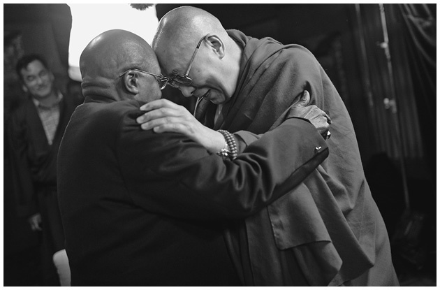 Иллюстрация к книге — Книга радости. Как быть счастливым в меняющемся мире [img_5.jpg]